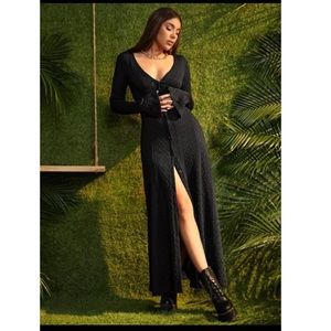 Flounce sleeve button up dress size large